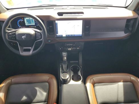 Used 2024 Ford Bronco Outer Banks w/ Sasquatch Package AWD/4WD image 25