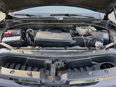 Used 2021 Chevrolet Suburban Premier w/ Premium Package AWD/4WD image 33