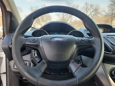 Used 2013 Ford Escape S image 18