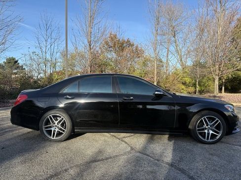 Used 2017 Mercedes-Benz S 550 4MATIC Sedan image 2