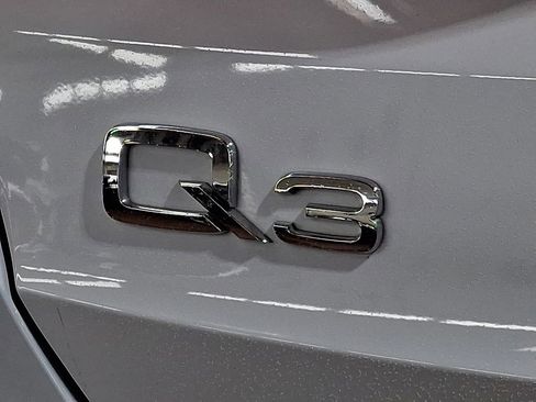 Used 2019 Audi Q3 2.0T Premium Plus w/ Premium Plus Package image 29