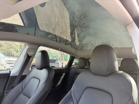 Used 2023 Tesla Model Y Long Range image 15