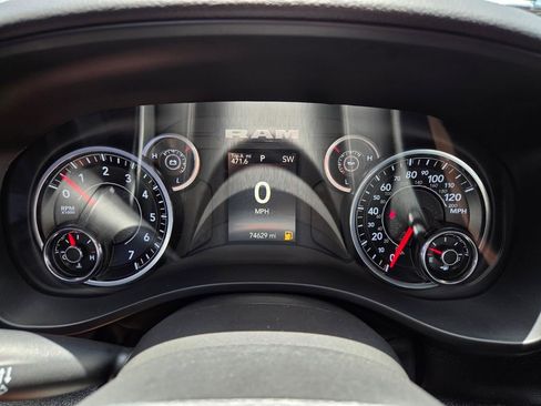 Used 2021 RAM 1500 Big Horn RWD image 32