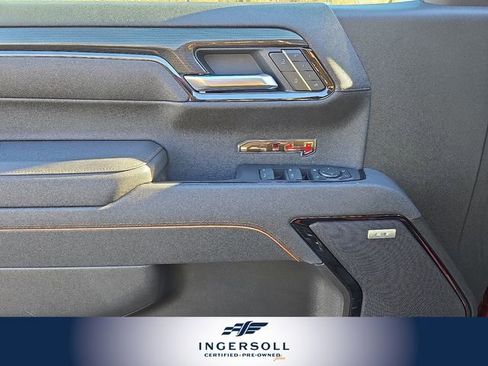 Used 2025 GMC Sierra 1500 AT4 w/ AT4 Premium Package image 16