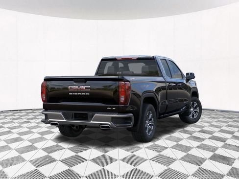 New 2026 GMC Sierra 1500 SLE image 9