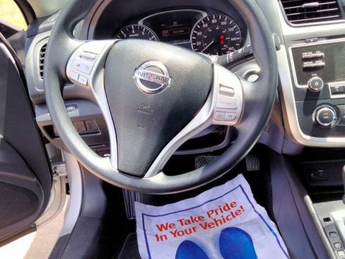 Used 2018 Nissan Altima 2.5 S w/ S Convenience Package image 13