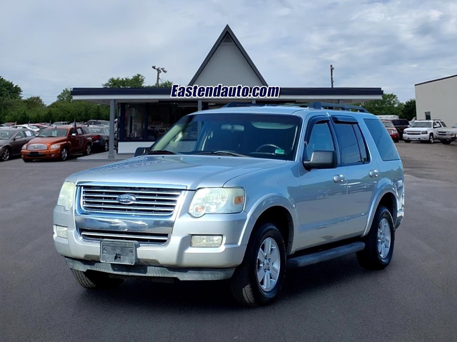 Used 2010 Ford Explorer XLT AWD/4WD image 1