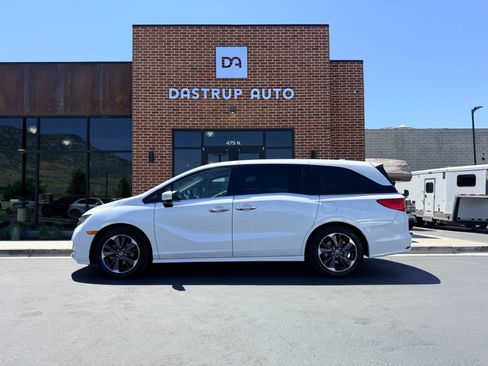 Used 2022 Honda Odyssey Elite image 5