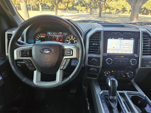 Used 2019 Ford F150 Lariat image 16