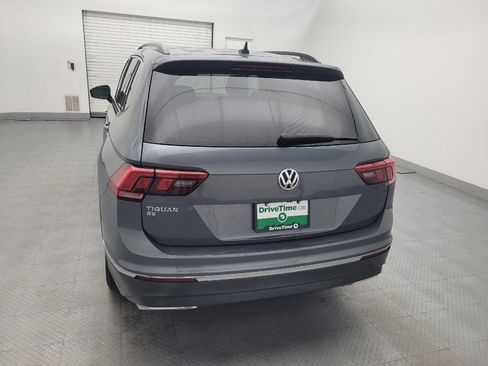 Used 2021 Volkswagen Tiguan SE R-Line FWD image 6