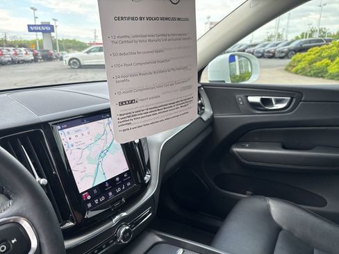 Certified 2023 Volvo XC60 B5 Core w/ Climate Package AWD/4WD image 29