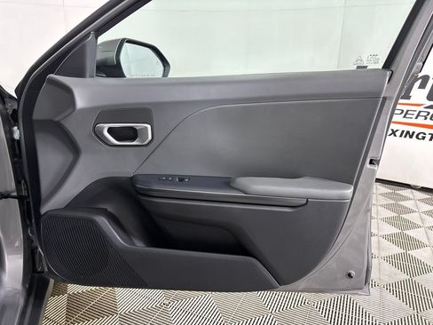 Used 2025 Kia K4 FWD image 27