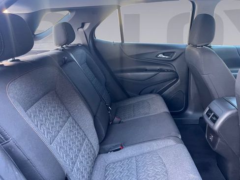 Used 2022 Chevrolet Equinox LT AWD/4WD image 18