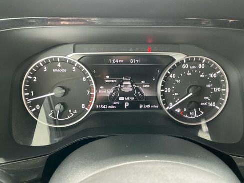 Used 2025 Nissan Pathfinder SV AWD/4WD image 29