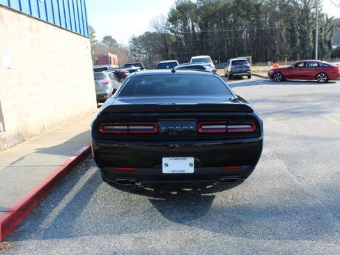 Used 2016 Dodge Challenger SXT Plus image 5