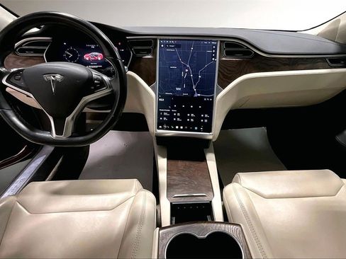 Used 2017 Tesla Model S 75 image 7
