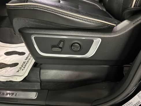 Used 2022 RAM 1500 Laramie image 13