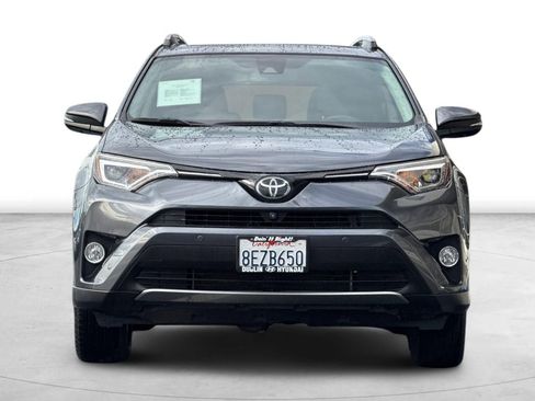Used 2018 Toyota RAV4 Limited image 10