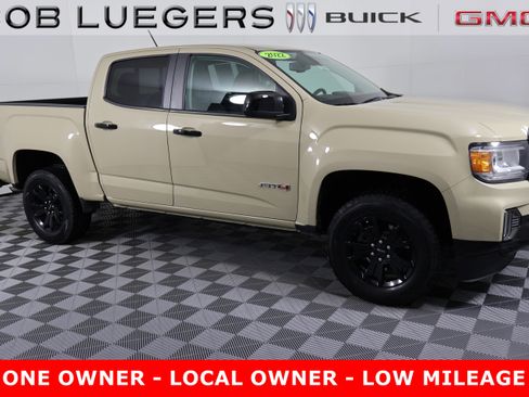 Certified 2022 GMC Canyon AT4 w/ Trailering Package image 2