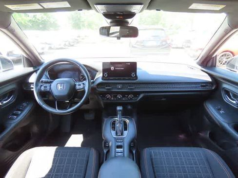 Used 2023 Honda HR-V Sport image 18