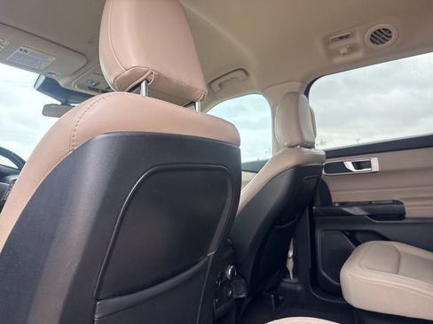 Used 2020 Ford Explorer XLT w/ Equipment Group 202A image 36
