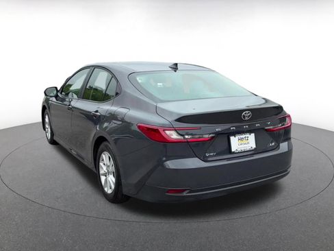 Used 2025 Toyota Camry LE image 10