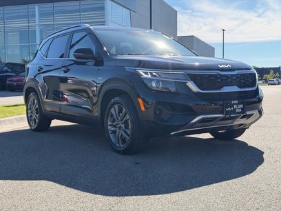 Used 2023 Kia Seltos S w/ Navigation Package