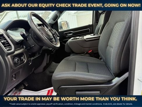 Used 2025 RAM 1500 Big Horn AWD/4WD image 9