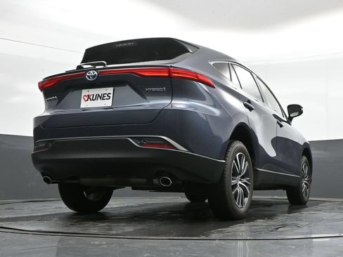 Used 2022 Toyota Venza LE AWD/4WD image 36