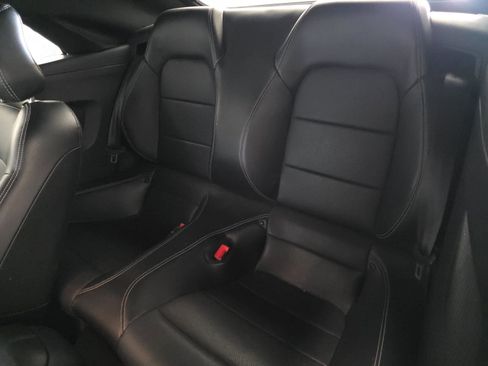 Used 2018 Ford Mustang Premium image 7