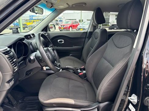 Used 2016 Kia Soul FWD image 15