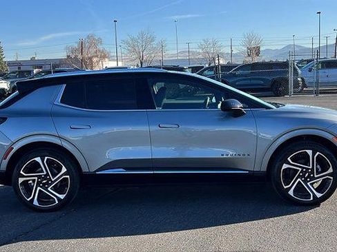 New 2026 Chevrolet Equinox EV LT image 4