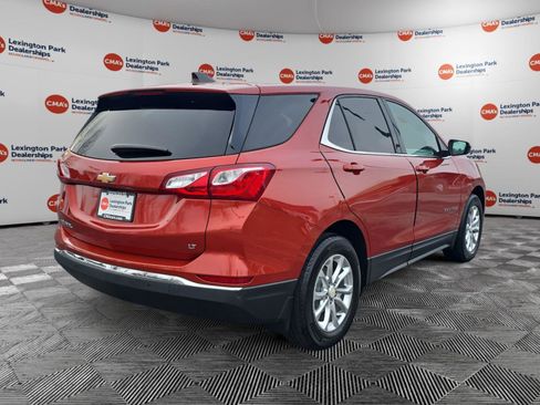 Used 2020 Chevrolet Equinox LT w/ Driver Convenience Package image 7
