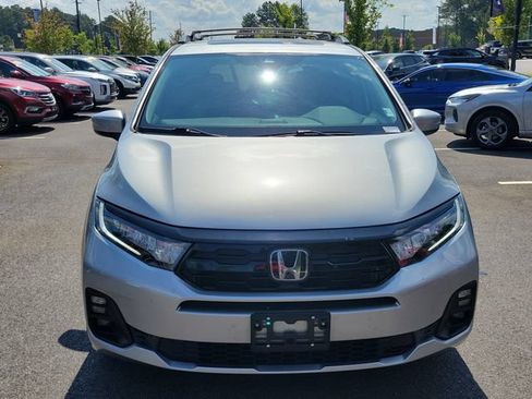 Certified 2025 Honda Odyssey Touring image 2