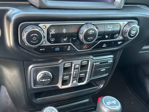 Certified 2023 Jeep Wrangler Unlimited Sahara w/ Cold Weather Group image 30