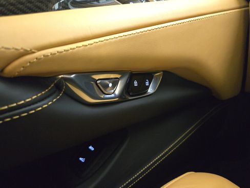Certified 2023 Chevrolet Corvette Stingray Premium Conv w/ Z51 Performance Package RWD image 30