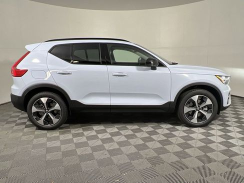 New 2026 Volvo XC40 B5 Plus w/ Protection Package Premier image 9