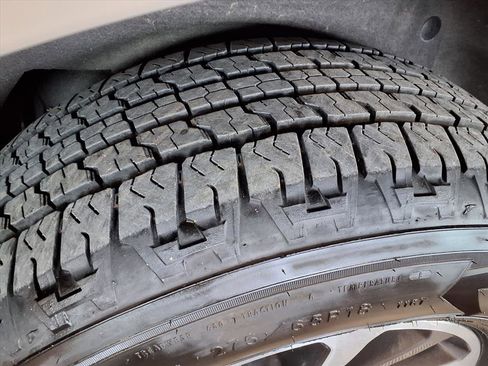 Used 2019 Ford Expedition XLT w/ Equipment Group 201A image 9