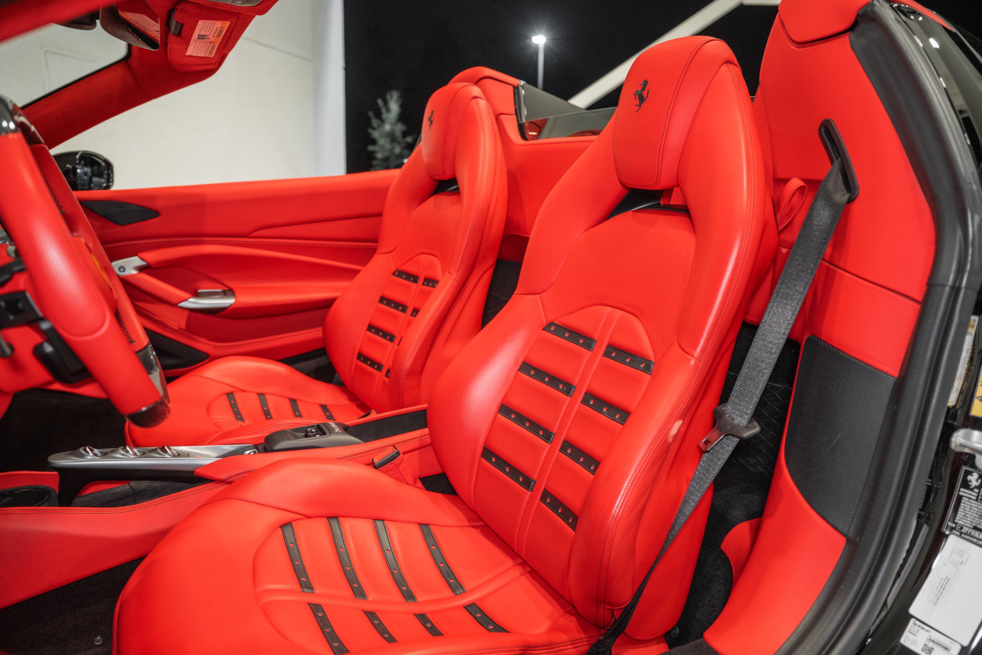 Used 2021 Ferrari F8 Tributo RWD image 20