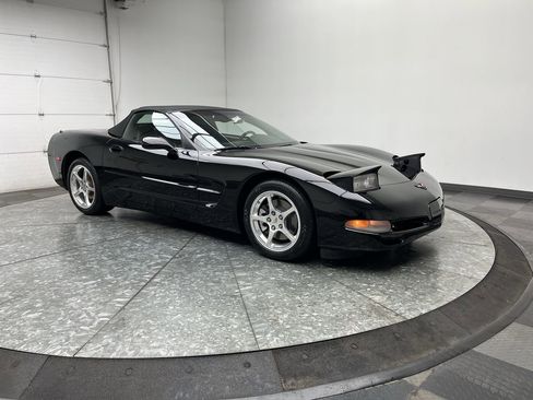 Used 2001 Chevrolet Corvette Convertible w/ Preferred Equipment Group2 image 24