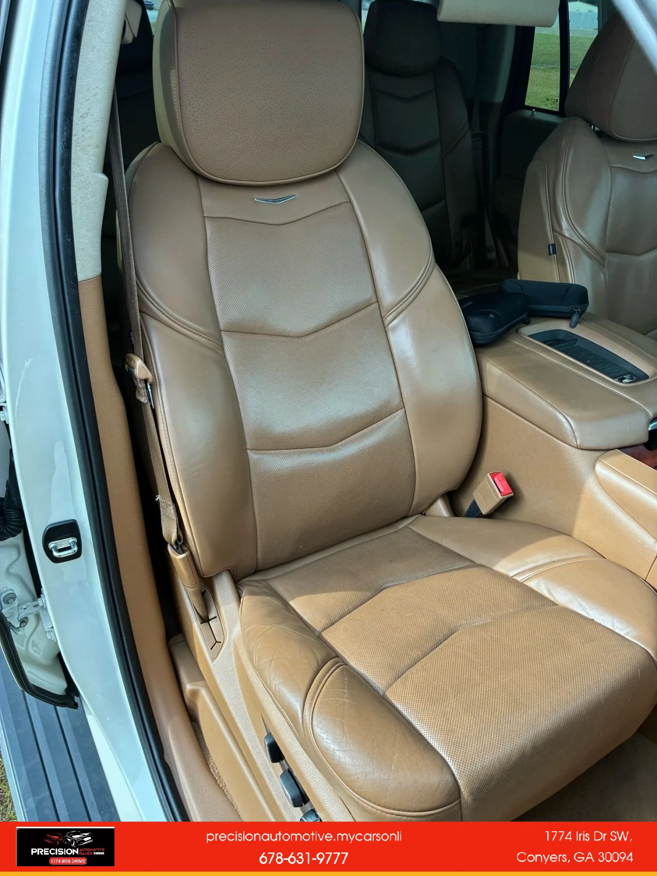 Used 2015 Cadillac Escalade Platinum AWD/4WD image 35