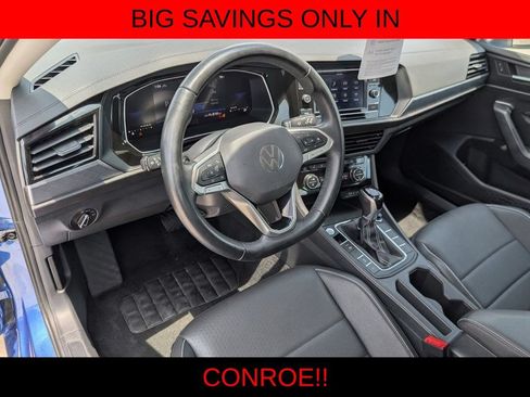 Used 2024 Volkswagen Jetta SE FWD image 14