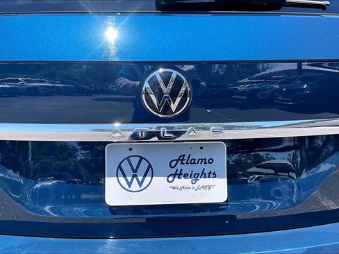 Used 2023 Volkswagen Atlas SE FWD image 33