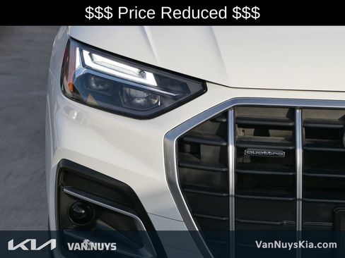 Used 2024 Audi Q5 2.0T Premium w/ Convenience Package image 7