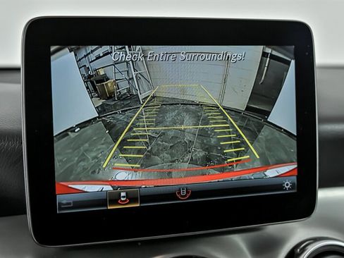 Used 2018 Mercedes-Benz GLA 250 image 28