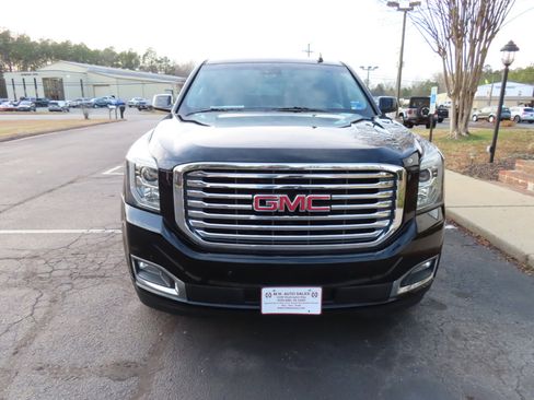 Used 2019 GMC Yukon SLT w/ Premium Edition image 11