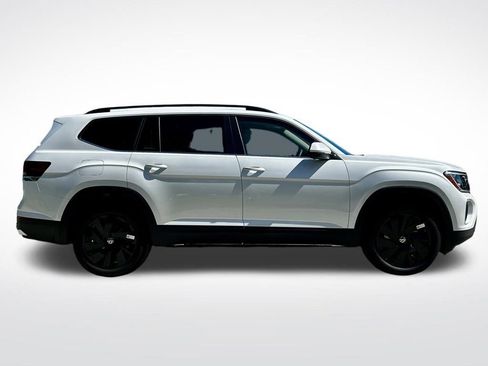 New 2026 Volkswagen Atlas SE FWD image 7