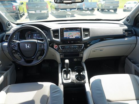 Used 2017 Honda Ridgeline RTL-E image 26