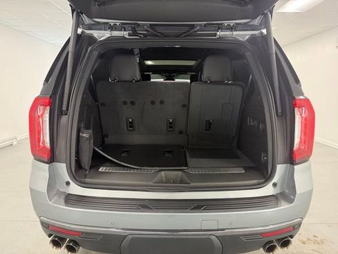 Used 2024 GMC Yukon Denali Ultimate image 8