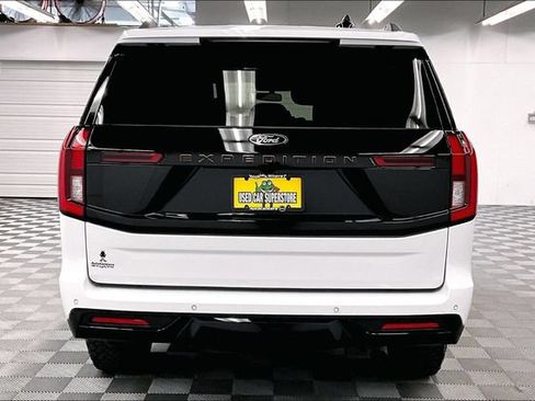 Used 2025 Ford Expedition Tremor AWD/4WD image 5